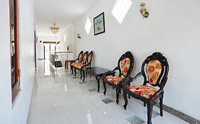 RedDoorz Syariah At Elga Sastro Inn Malioboro